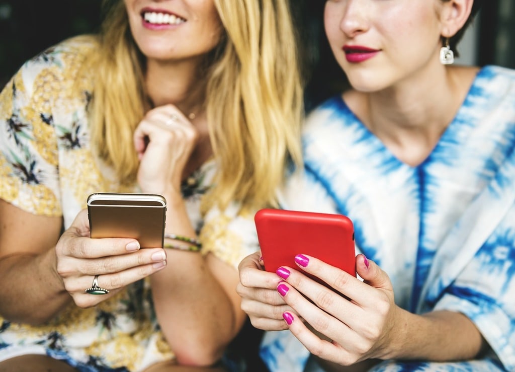 Quels sont les moyens de télécommunication ?